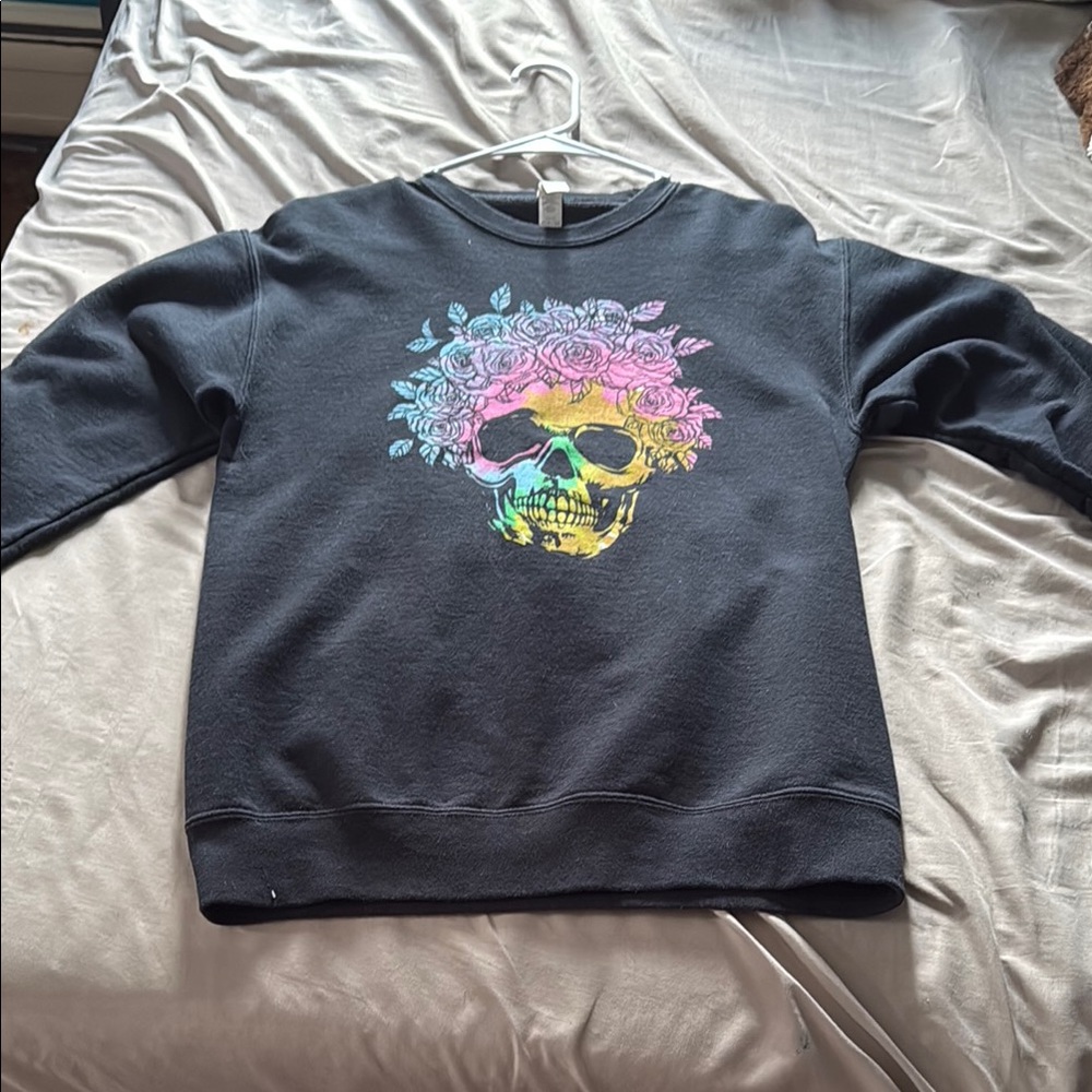 Jerzees Black Skull Graphic Sweatshirt